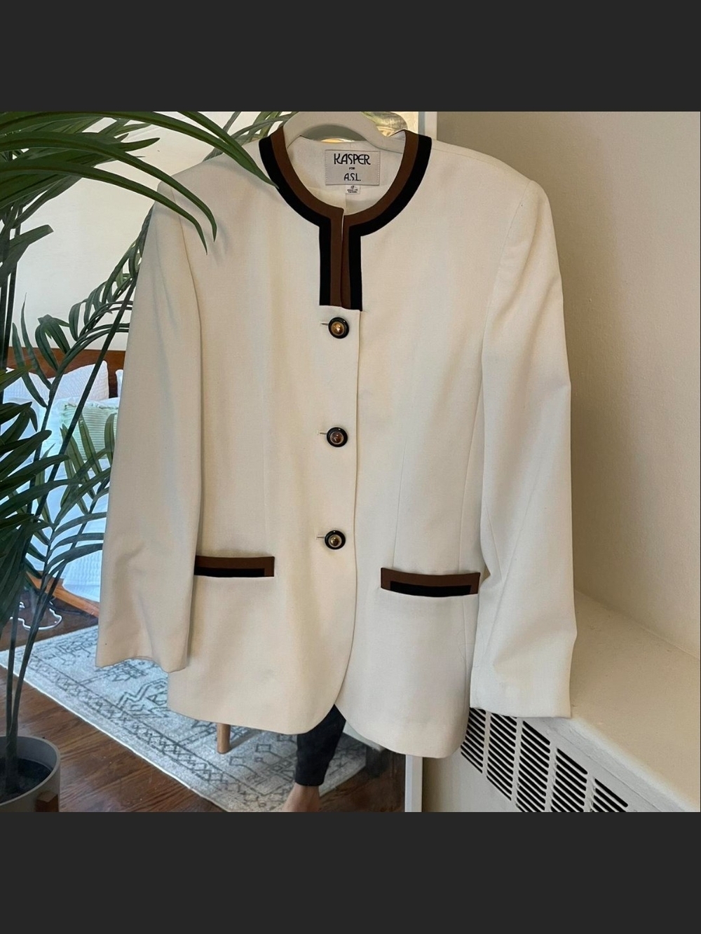 Kasper Cream Blazer with Brown and Black Trim